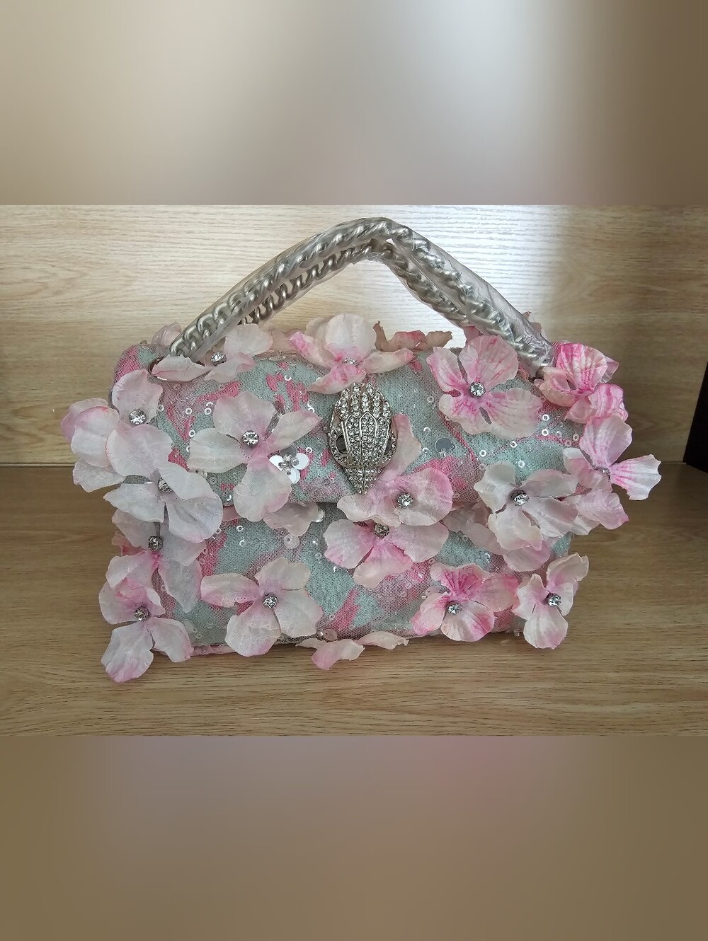 Kurt Geiger Mini Kensington Flower Bag. - Picture 1 of 12